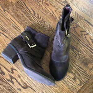 Donald J Pliner brown suede boots